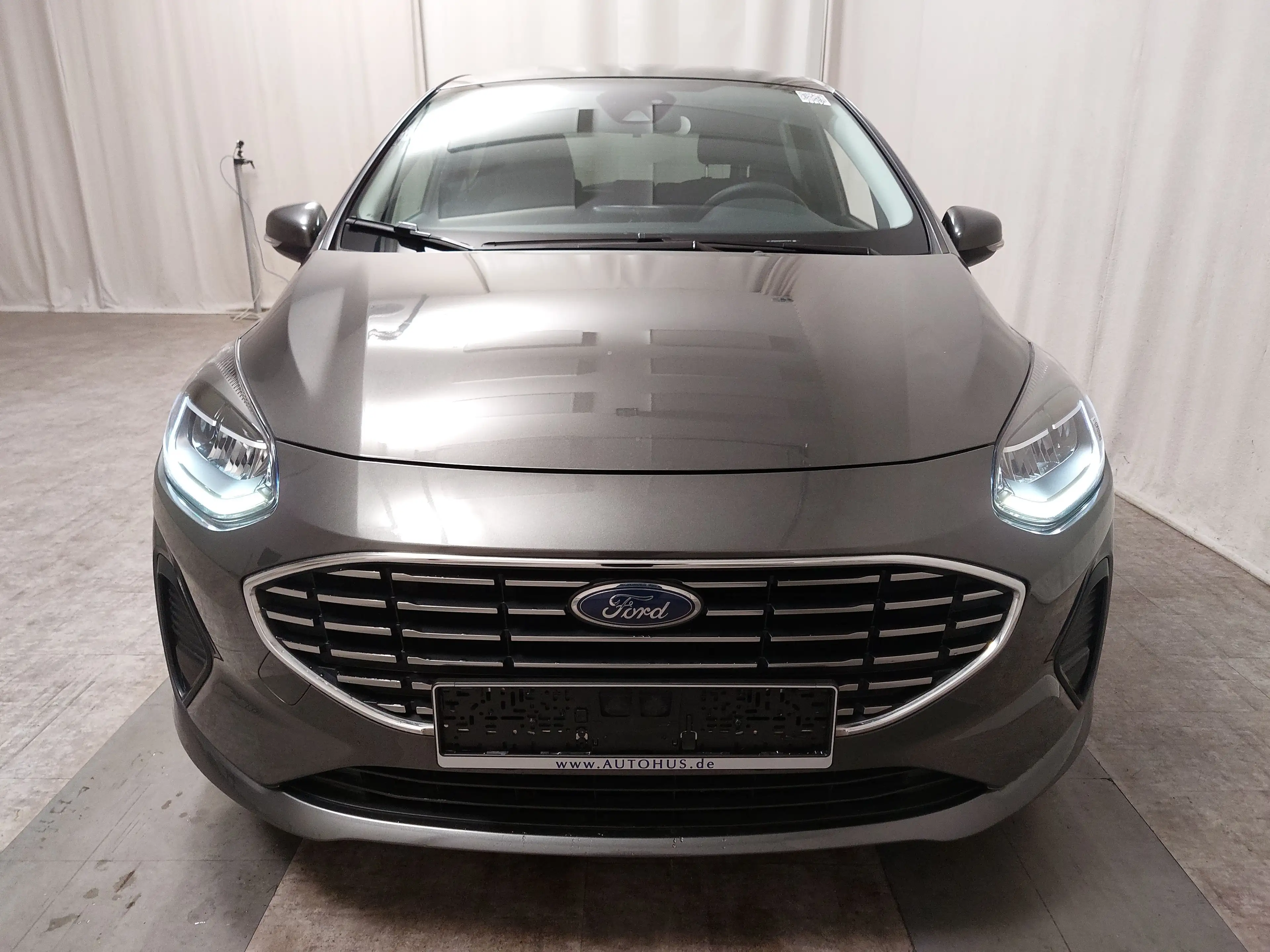 Ford Fiesta 1.0 EB Titanium SHZ PDC LED TEMPOMAT — photo 9