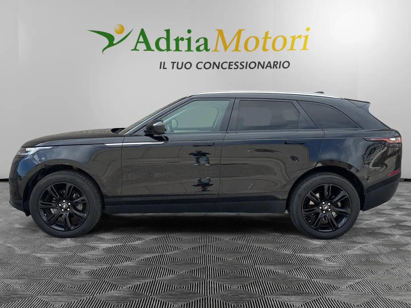 Land Rover Range Rover Velar 2.0 TD4 180 CV R-Dynamic S Nero - 2