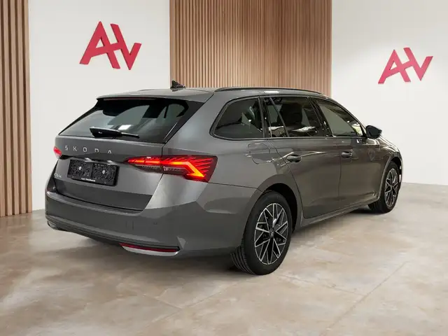Skoda Octavia view 7