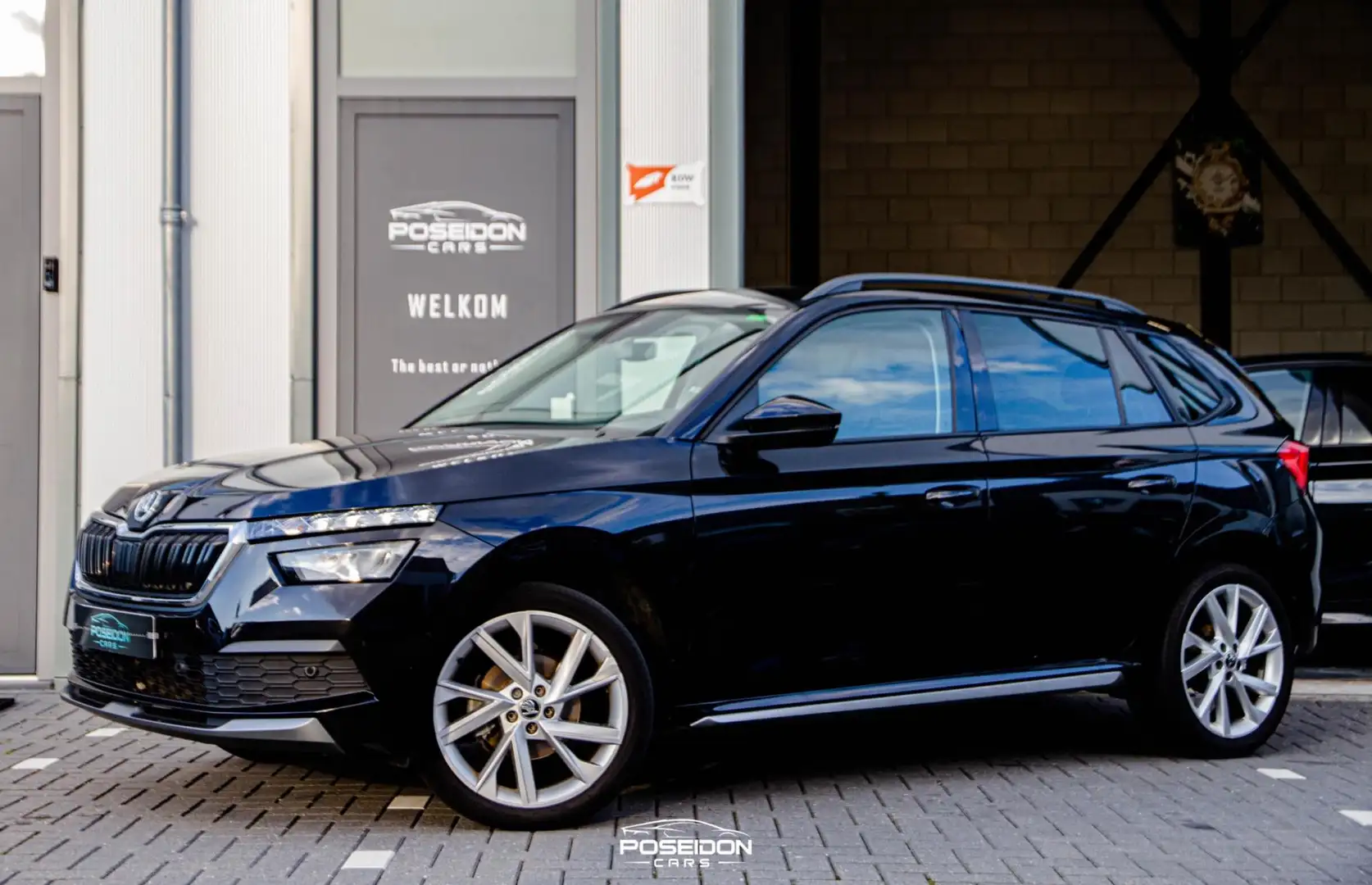 Skoda Kamiq 1.0 TSI ACHTERUITRIJCAMERA | STOELVERWARMING | KEY Zwart - 1