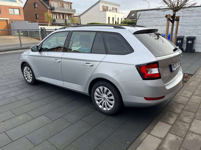 Skoda Fabia Fabia Combi 1.0 TSI Ambiente