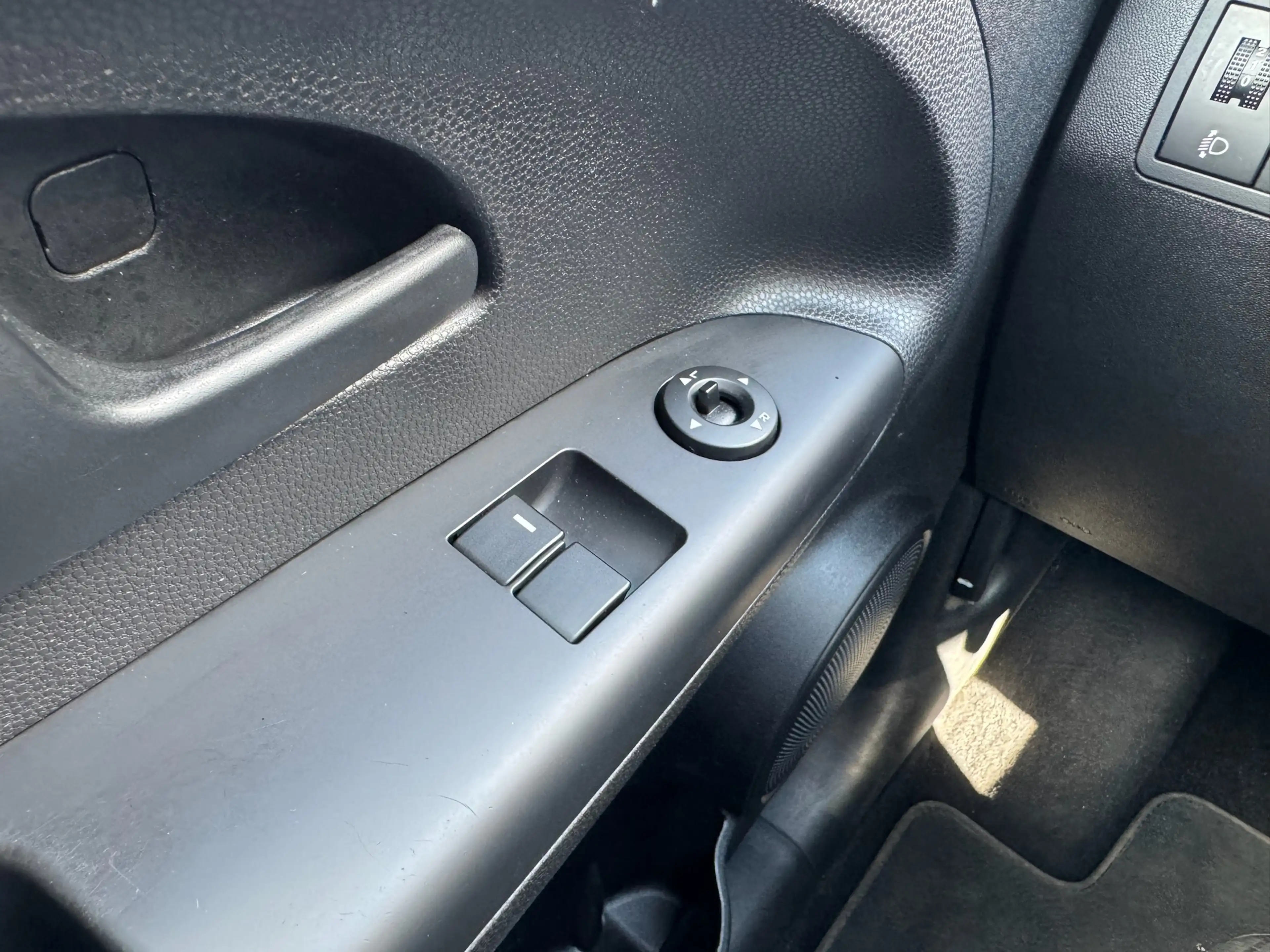 Kia Venga 1.4i Mind 76000km/Clim/Cruise/Carnet/Gar12M — photo 12