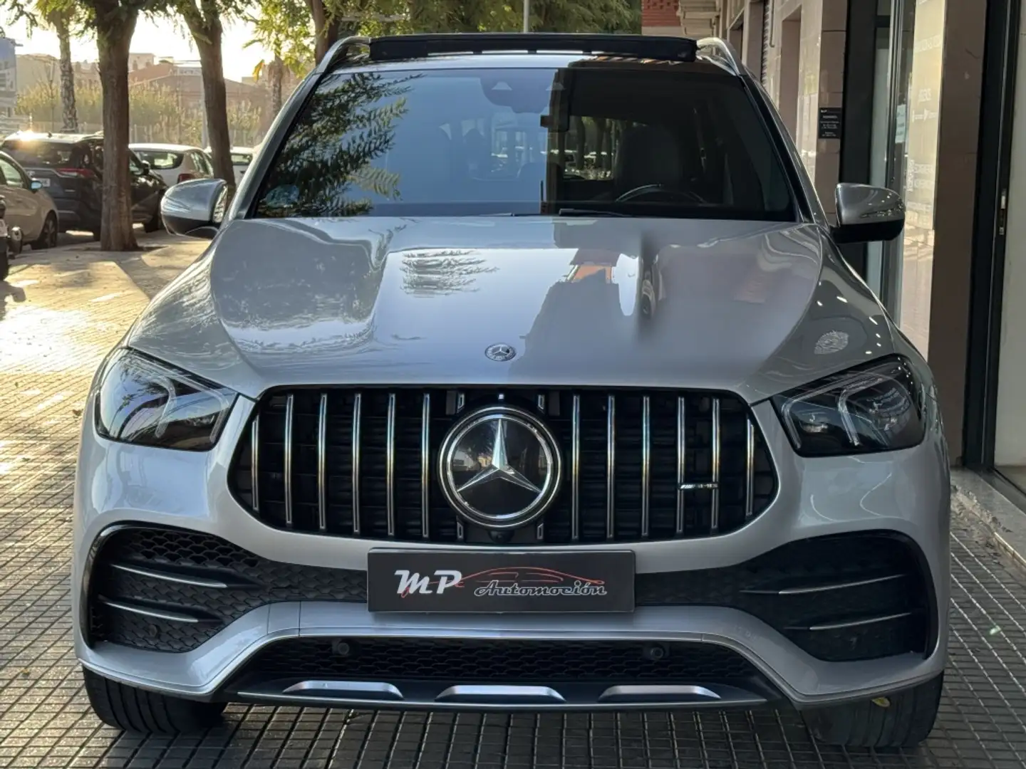 Mercedes-Benz GLE 53 AMG 4Matic Aut. Silber - 2