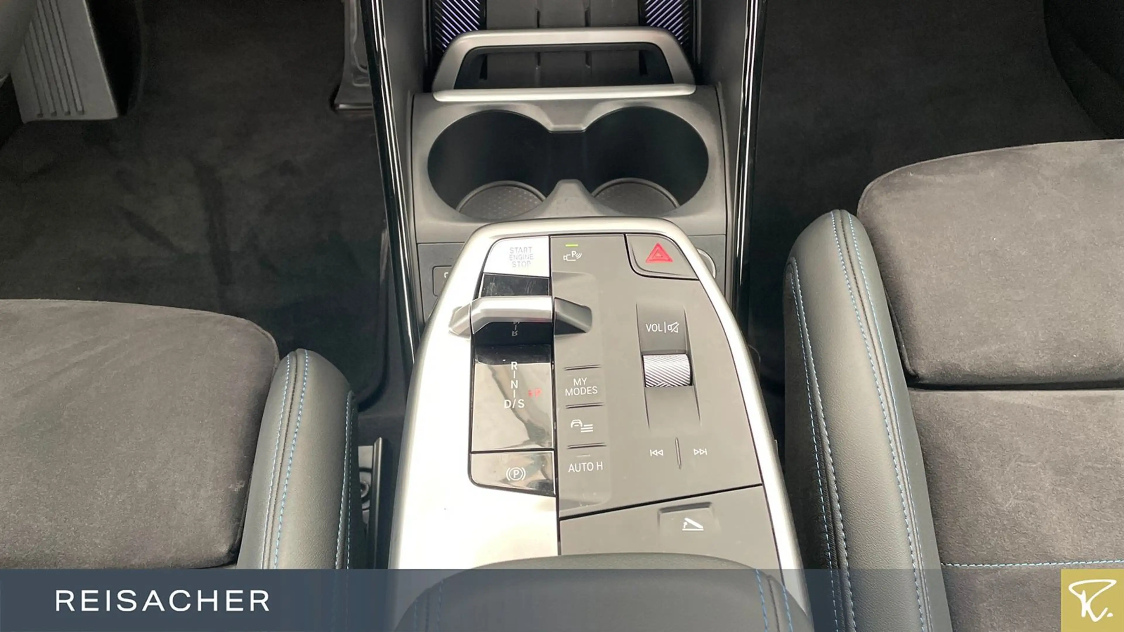 BMW 223 223i A xDrive Active Tourer — photo 11