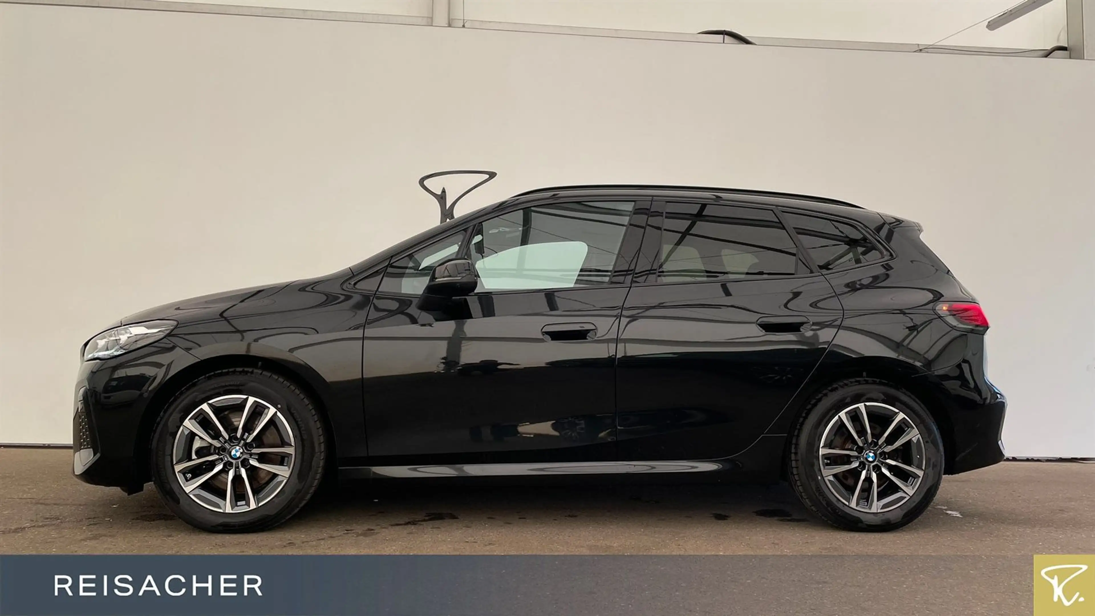 BMW 223 223i A xDrive Active Tourer — photo 9