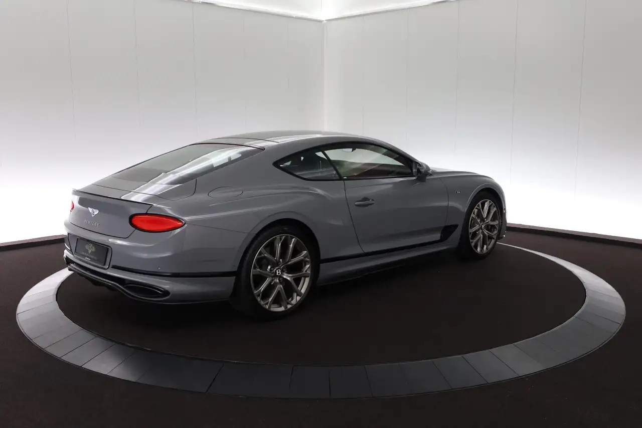 Bentley Continental GT 2024 — фото 7