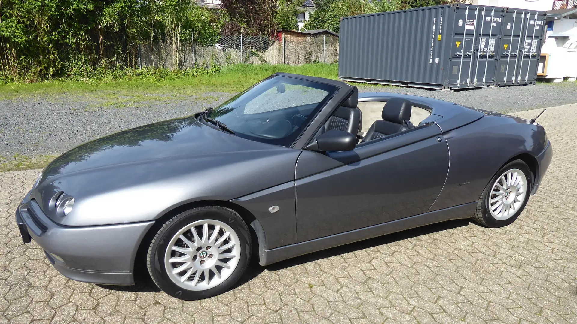 Alfa Romeo Spider Spider 1.8 Twin Spark Stříbrná - 1