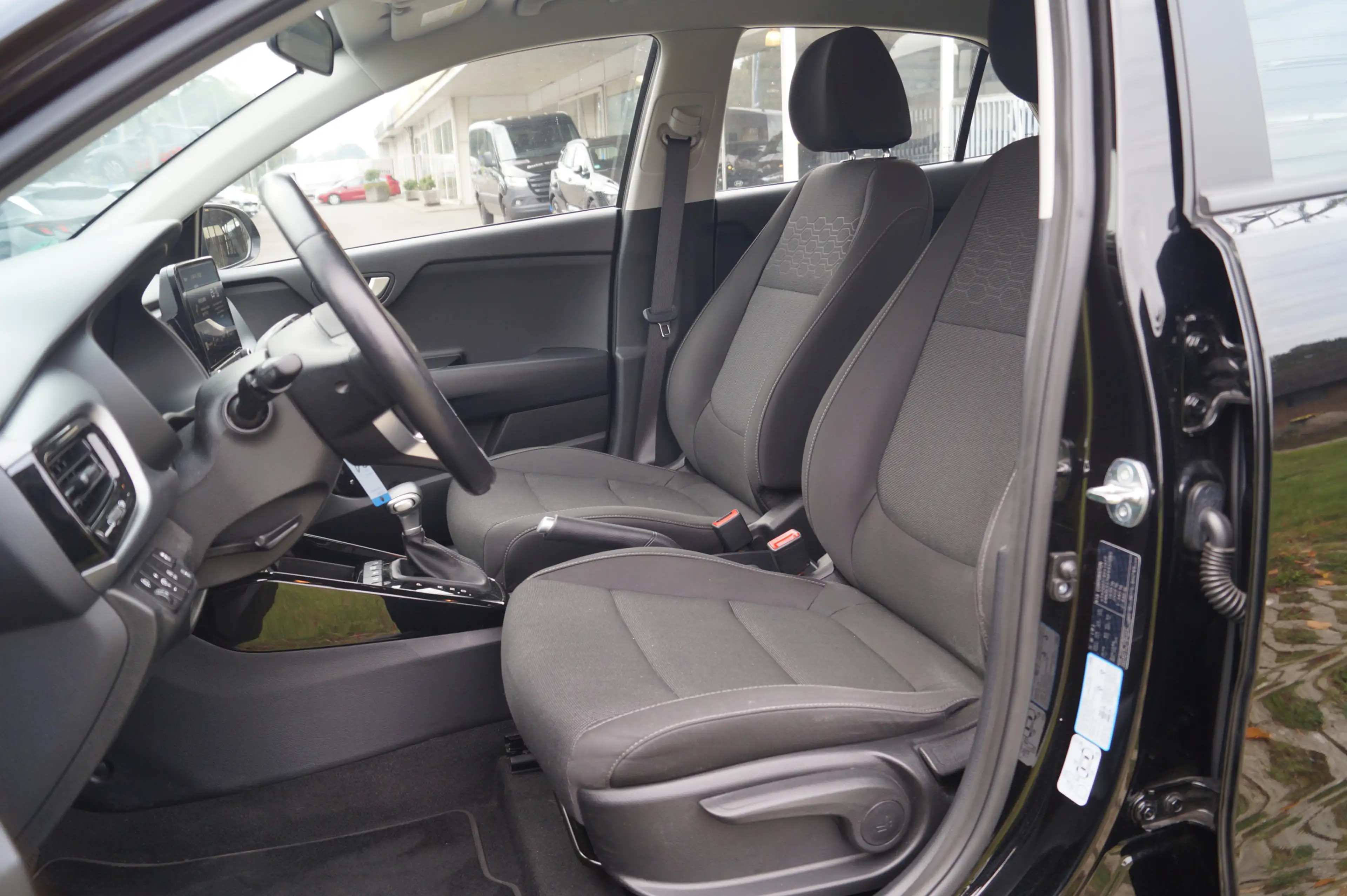 Kia Rio 1.0T-GDI VISION-AUT.-NAVI-LED-SHZG-TEMPOMAT- — photo 11