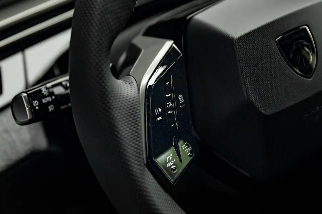 Peugeot 5008 2026 — фото 15