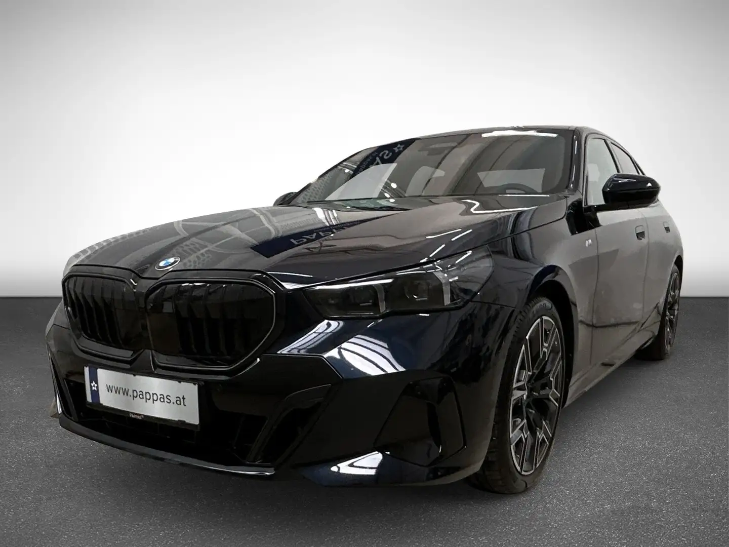 BMW 520 d xDrive M Sport AUT SHZ Cam Park-Assist Schwarz - 2