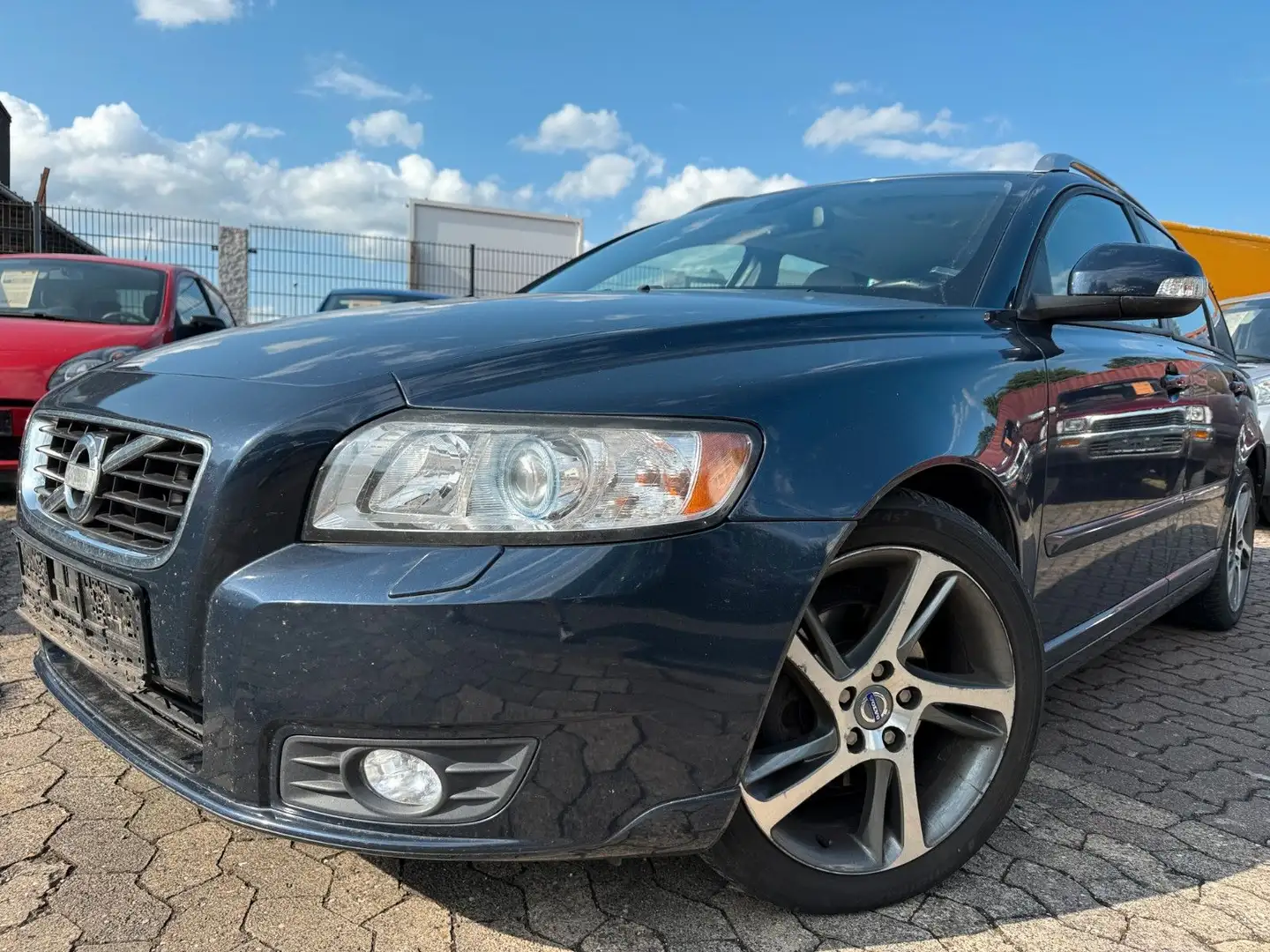 Volvo V50 1,6D Kombi  Klimaanlage,Leder,1-Hand,FESTPR! Blau - 1