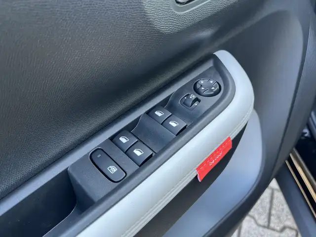 Citroen C3 view 11