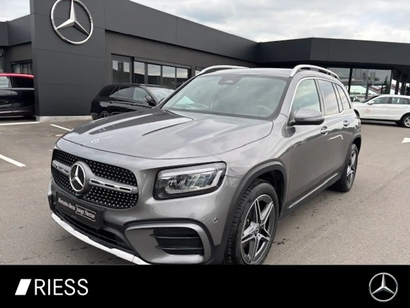 Mercedes-Benz GLB 200 AMG Sport LED W-Paket 7 Sitze AHK Ambi Grigio - 1