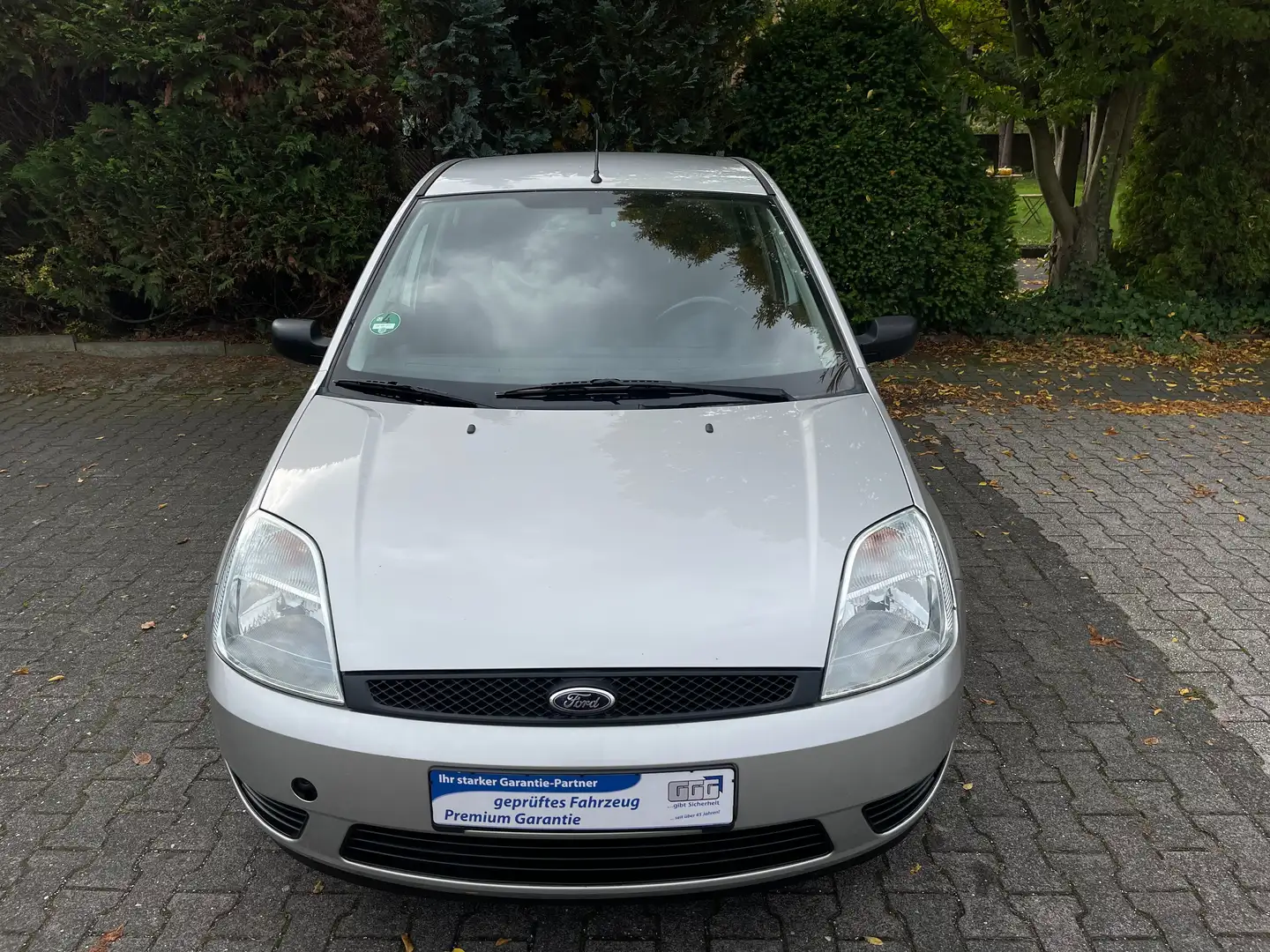 Ford Fiesta Futura *Inspektion Neu/ Klimaservice Neu* Silber - 2