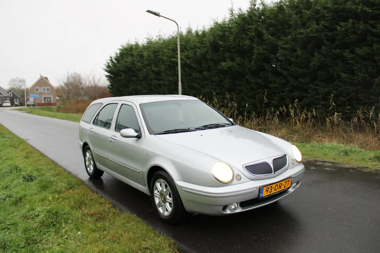 Lancia Lybra SW 1.8-16V LX 1 Eigenaar, foto 5