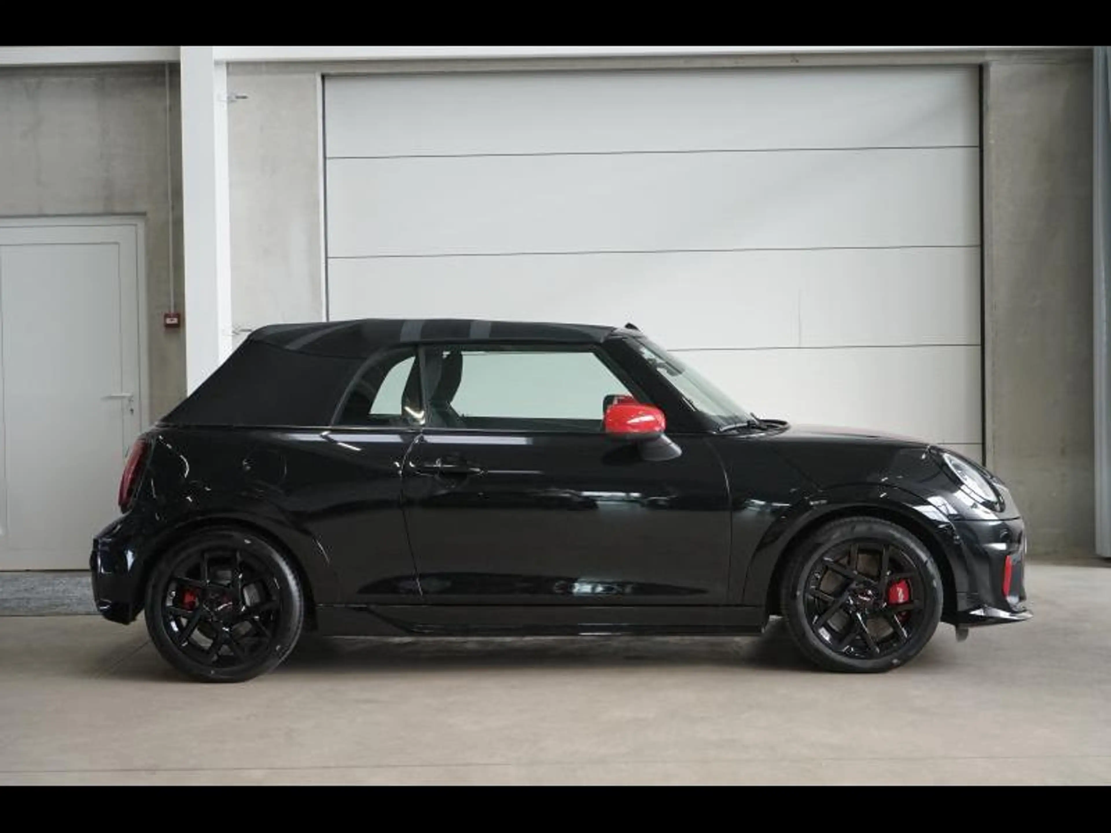 MINI John Cooper Works Cabrio NEW MODEL - ACC - NAVI - HARMAN-KARDON — photo 3