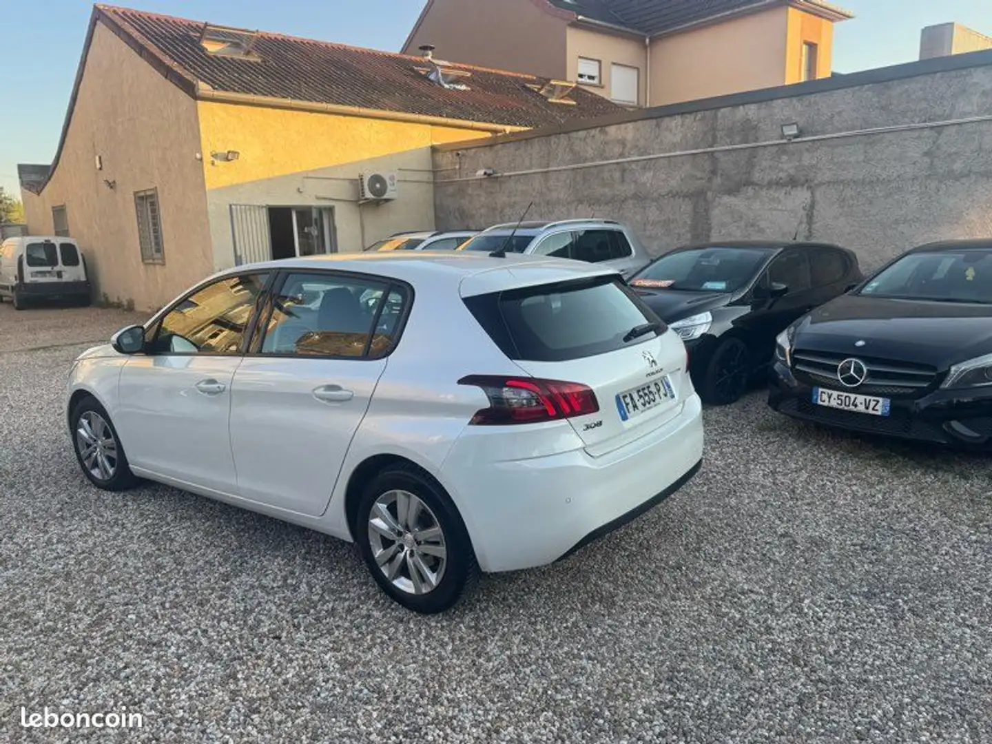 Peugeot 308 1.6 HDI 130 CH boîte BLUEHDI 2017auto Blanc - 2