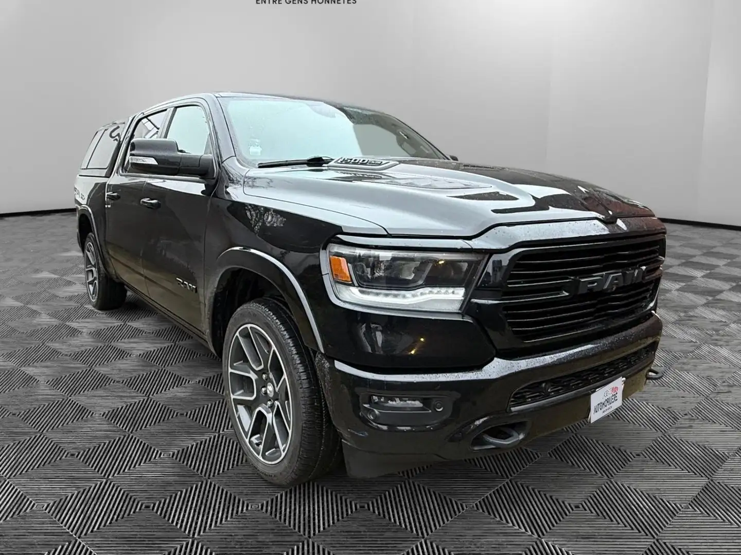 Dodge RAM LARAMIE Noir - 1