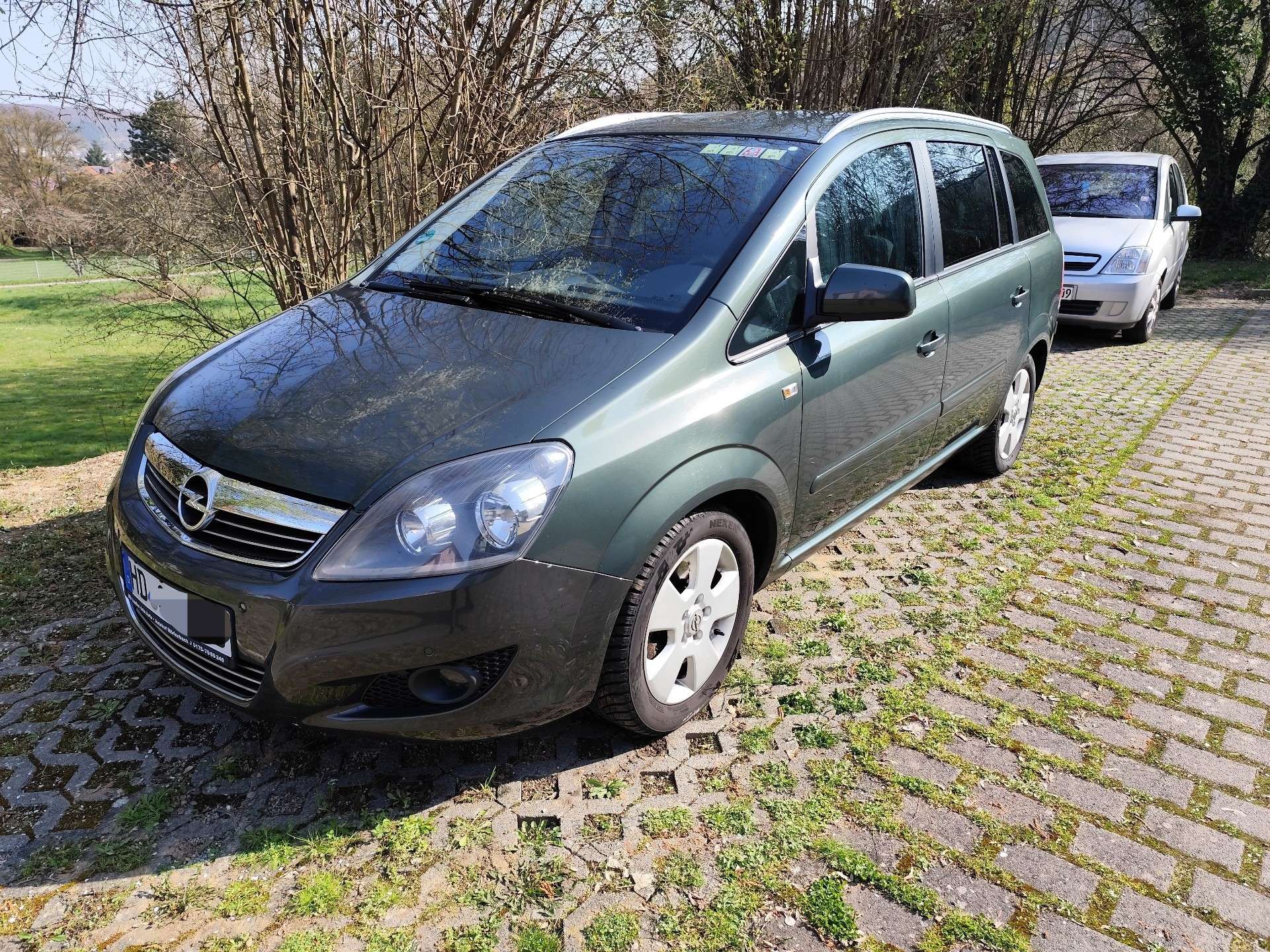 Second hand Opel Zafira 1.7