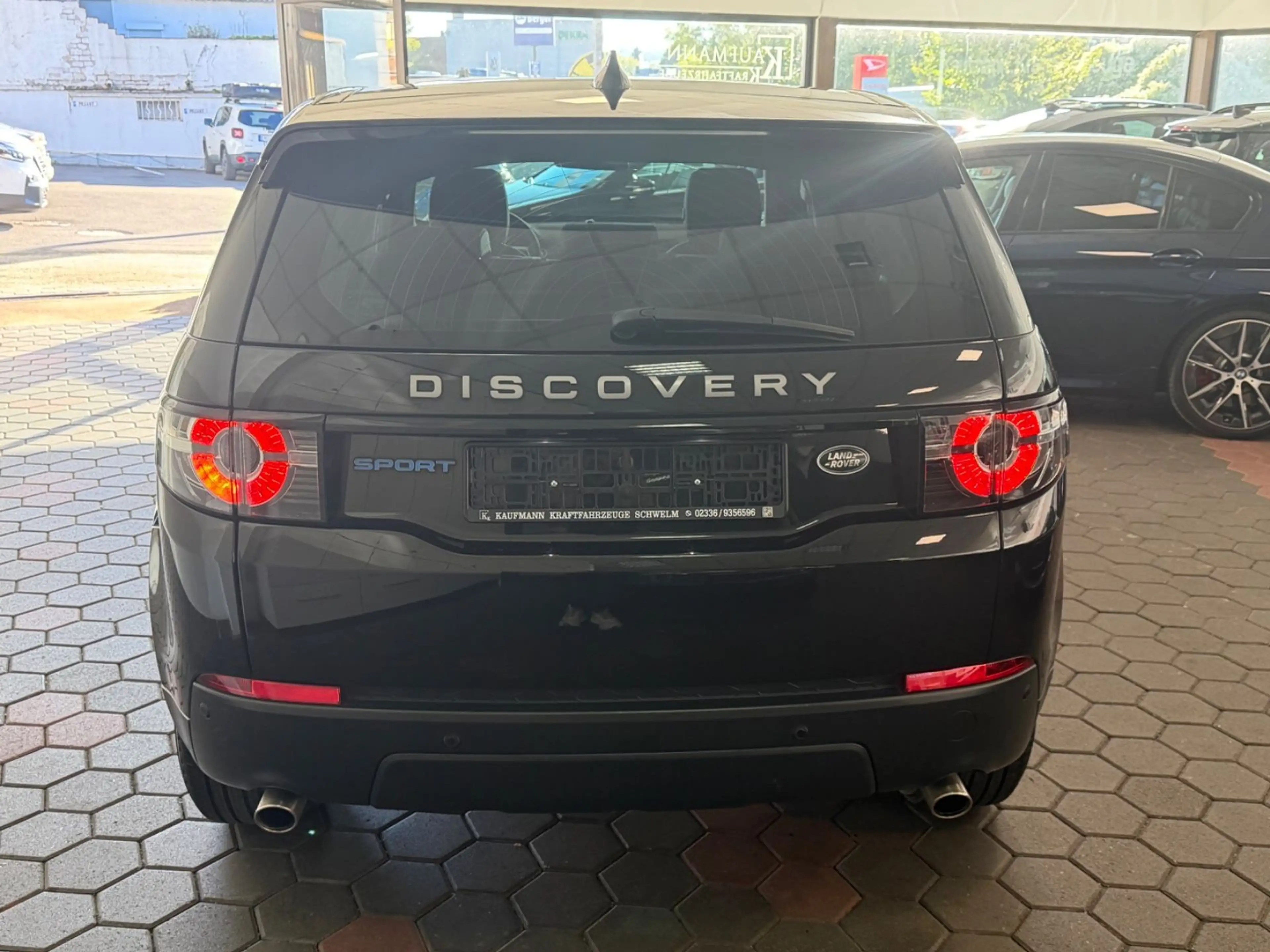 Land Rover Discovery Sport Pure 2.0*PANO*PDC*NAVI*TEMPO*EU6 — photo 5