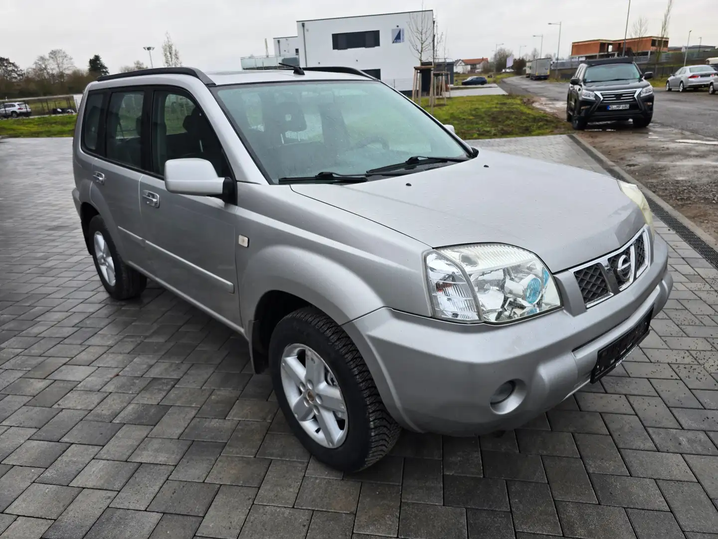 Nissan X-Trail Comfort EDITION ELEGANCE 2.5 Grau - 1