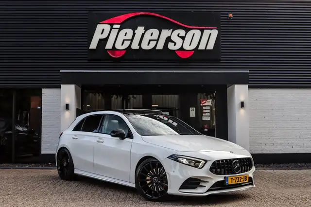 Mercedes-Benz A 220 AMG PANO A35 SFEER CAMERA