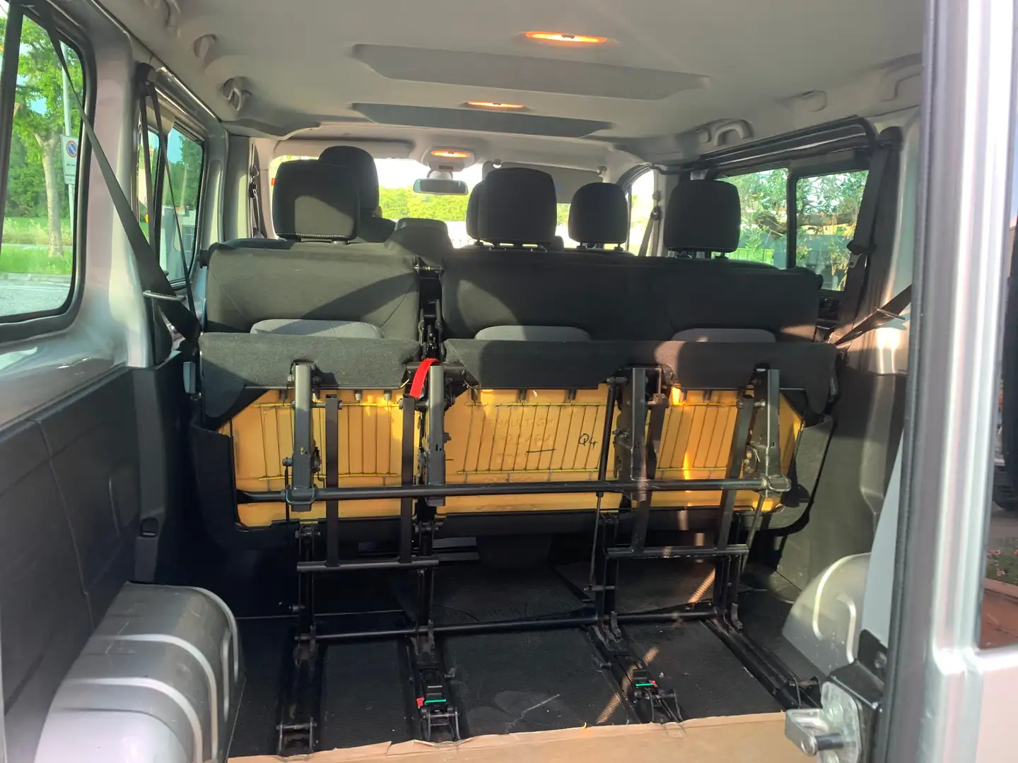 Opel vivaro Argent - 2