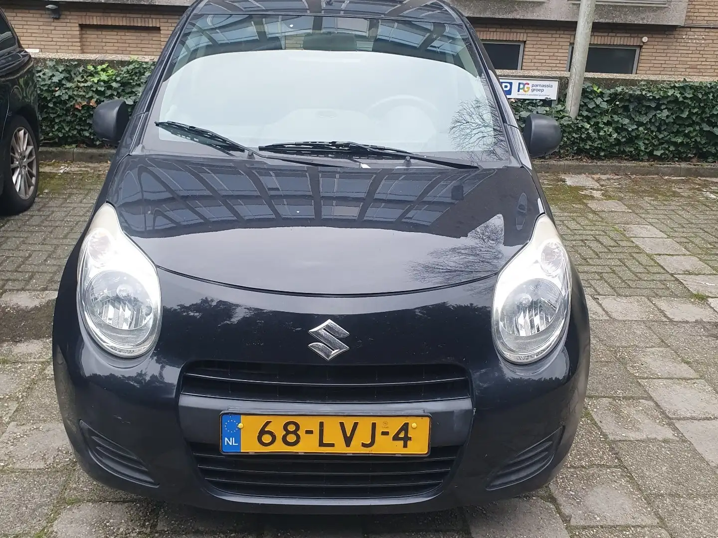Suzuki Alto 1.0 Comfort Plus Zwart - 1