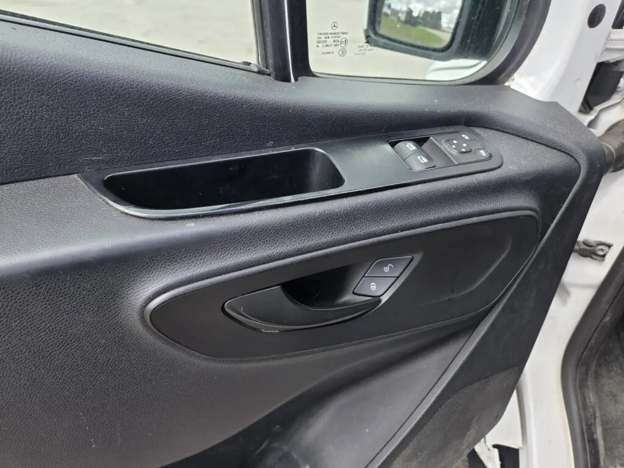 Mercedes-Benz Sprinter снимка Mercedes-Benz Sprinter