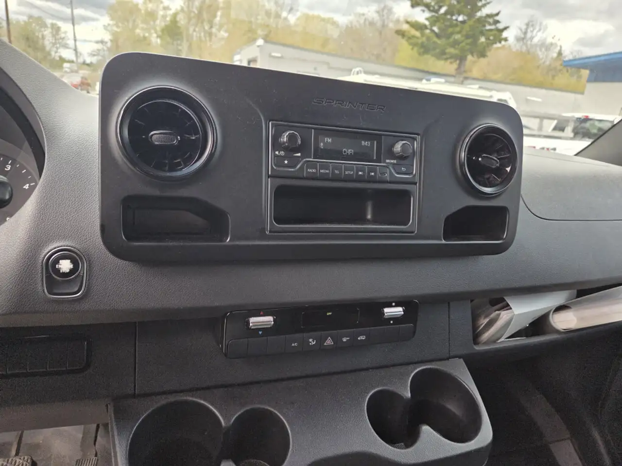 Mercedes-Benz Sprinter снимка Mercedes-Benz Sprinter