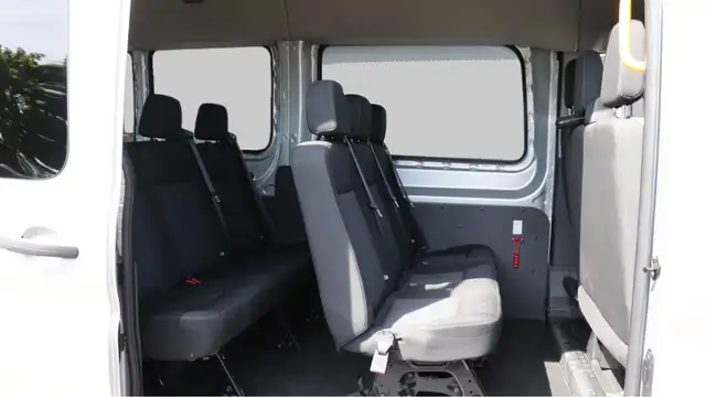 Ford Transit view 14