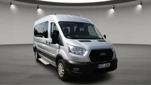 Ford Transit view 3