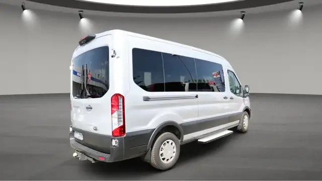 Ford Transit view 6