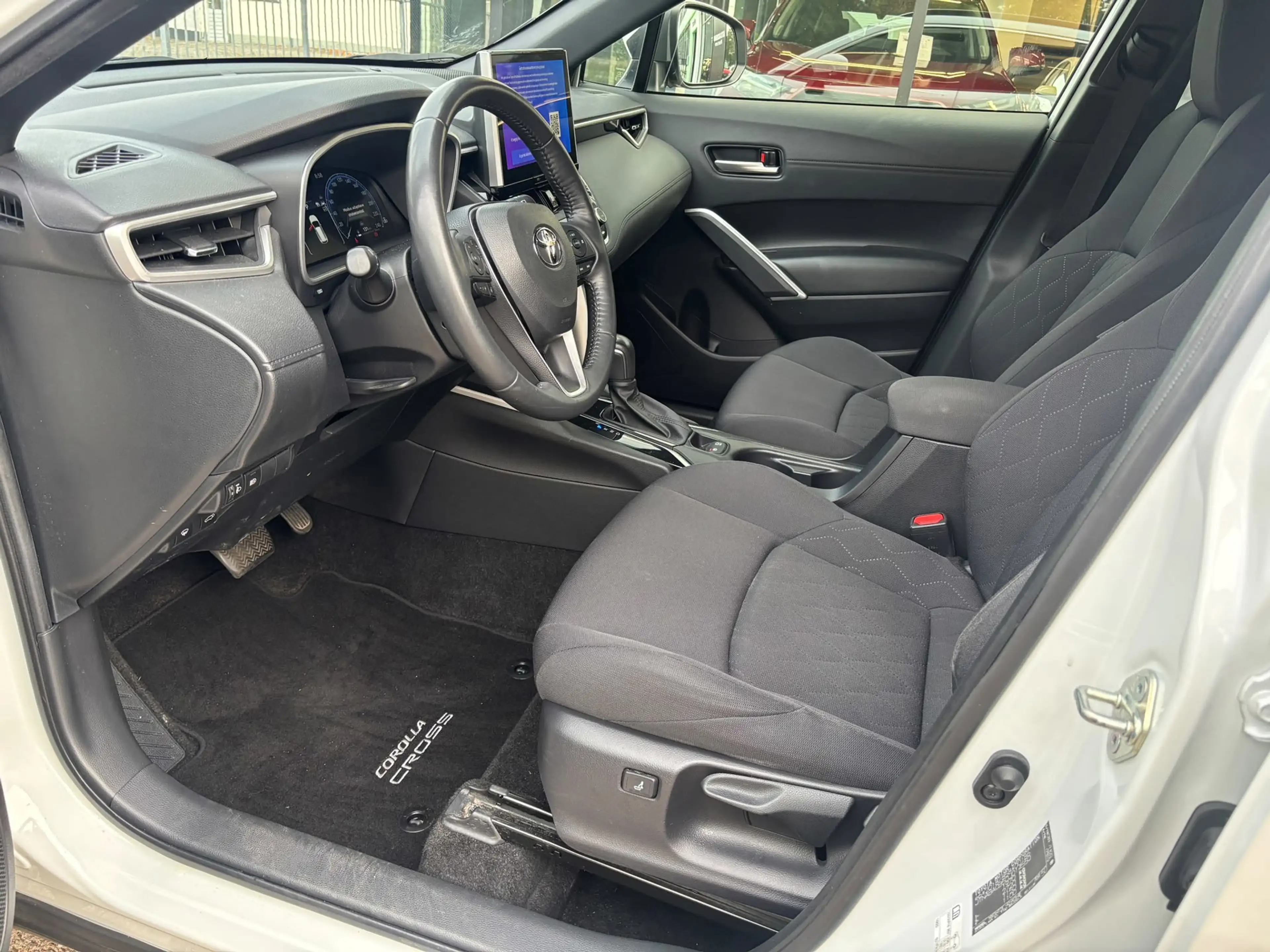 Toyota Corolla Cross Hybrid 200 Style|Trekhaak|Elektrische klep — photo 8