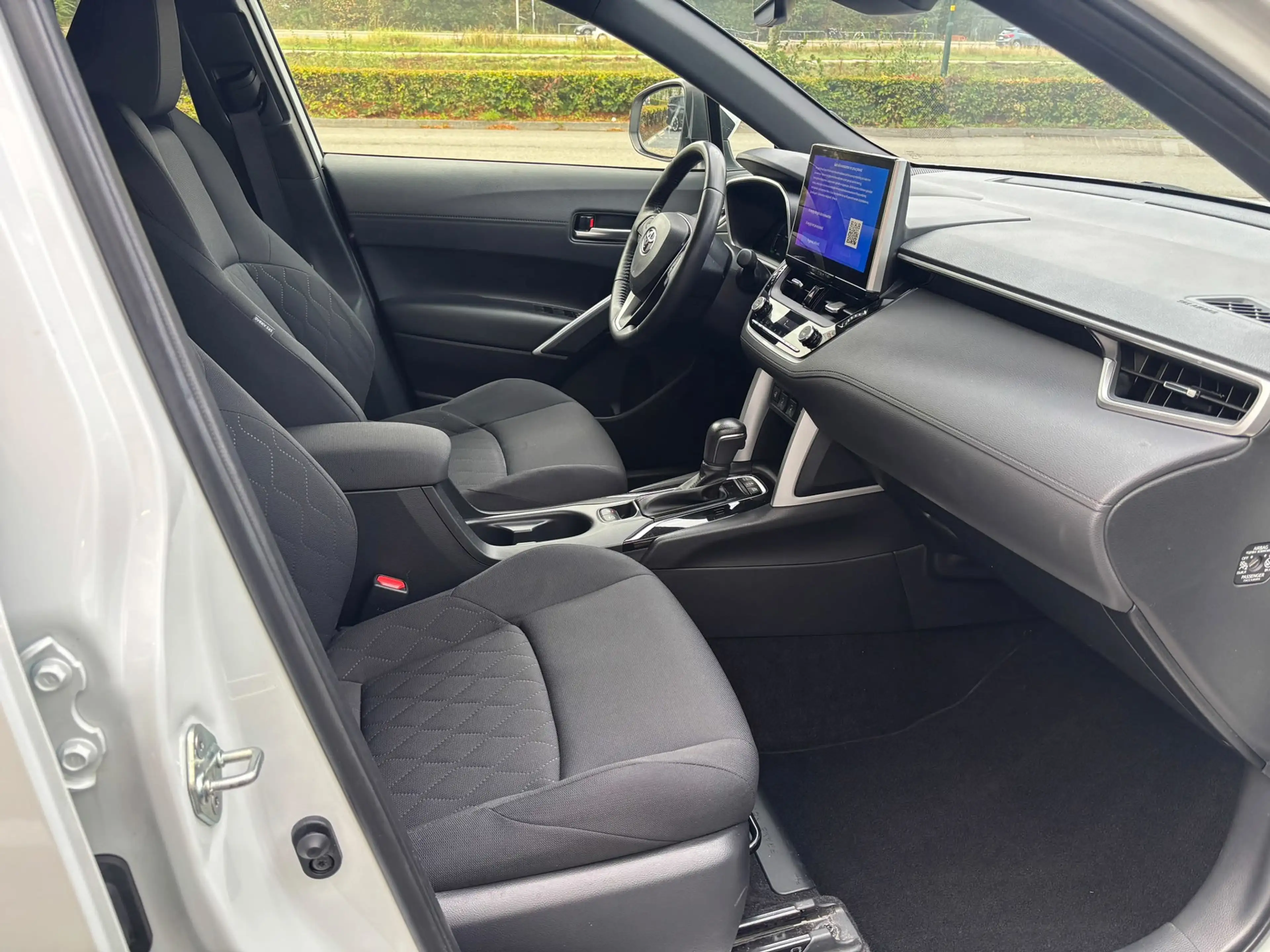 Toyota Corolla Cross Hybrid 200 Style|Trekhaak|Elektrische klep — photo 10