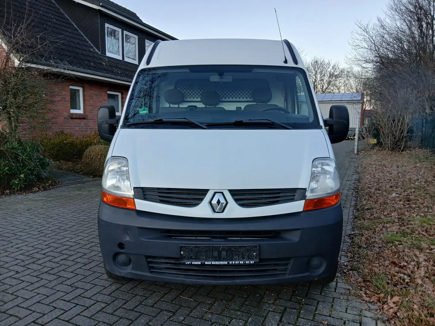 Renault Master 2.5 dCi 120 FAP L2H2 - 1