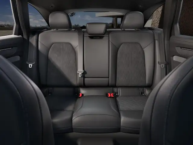 Audi A6 view 10
