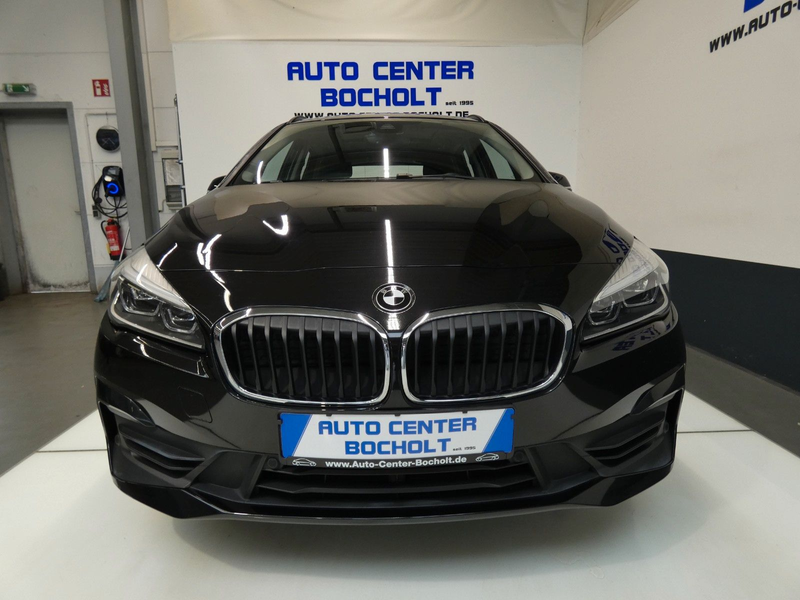 BMW 218 i  Active Tourer Advantage*Navi*Panorama*PDC