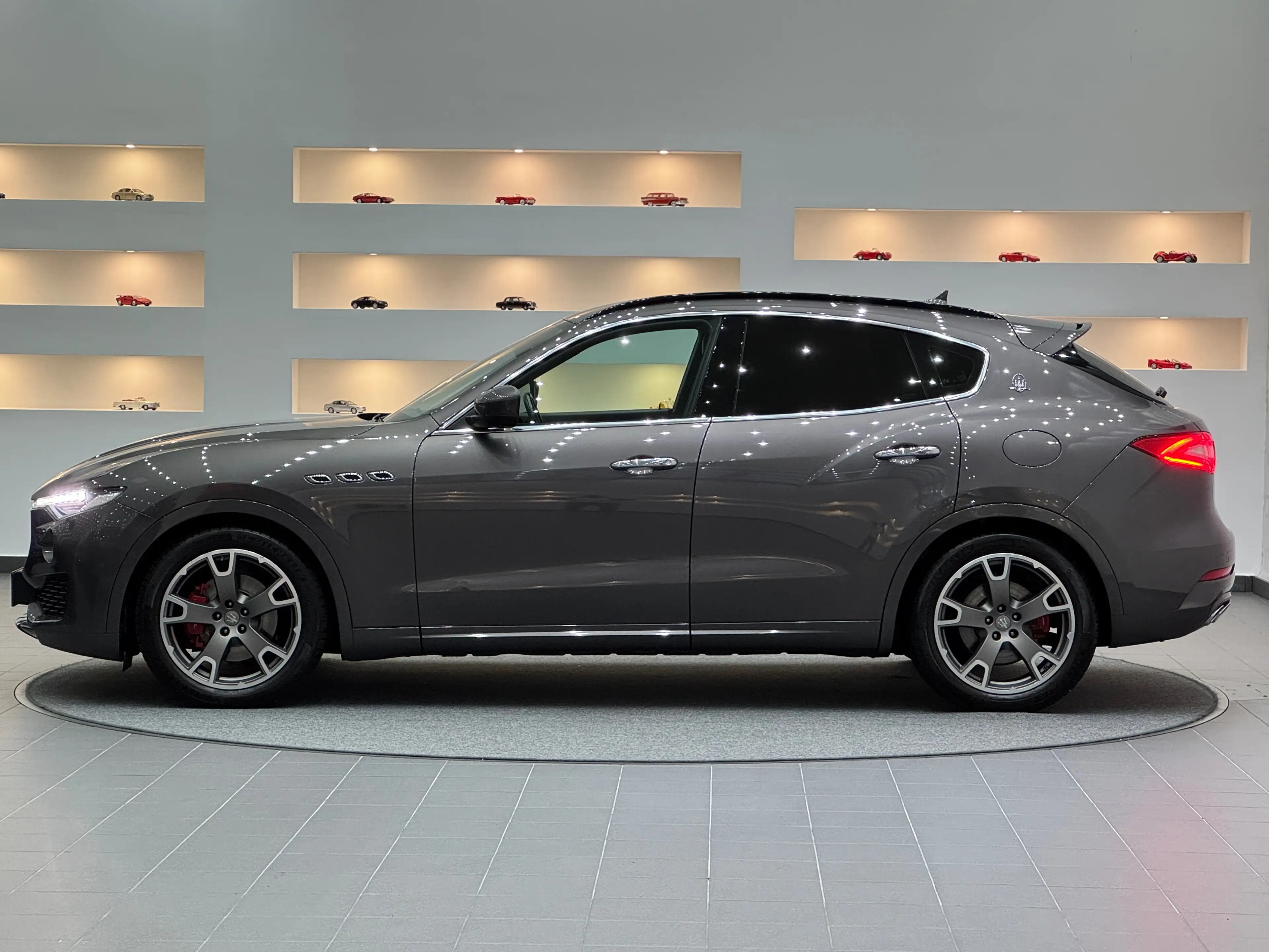 Maserati Levante Q4 *Traumzustand* — photo 2