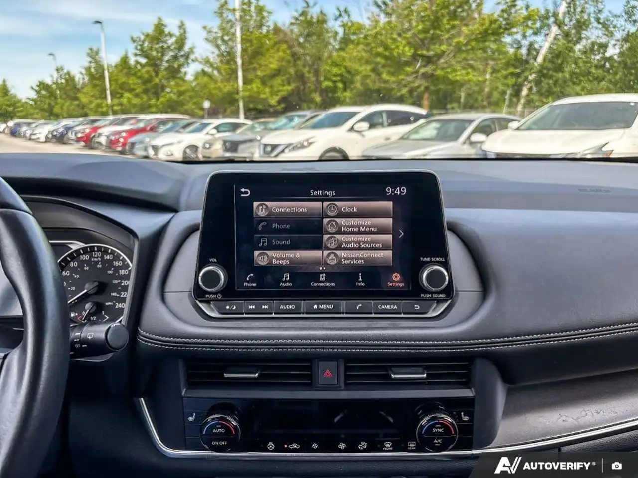 Nissan Rogue снимка Nissan Rogue
