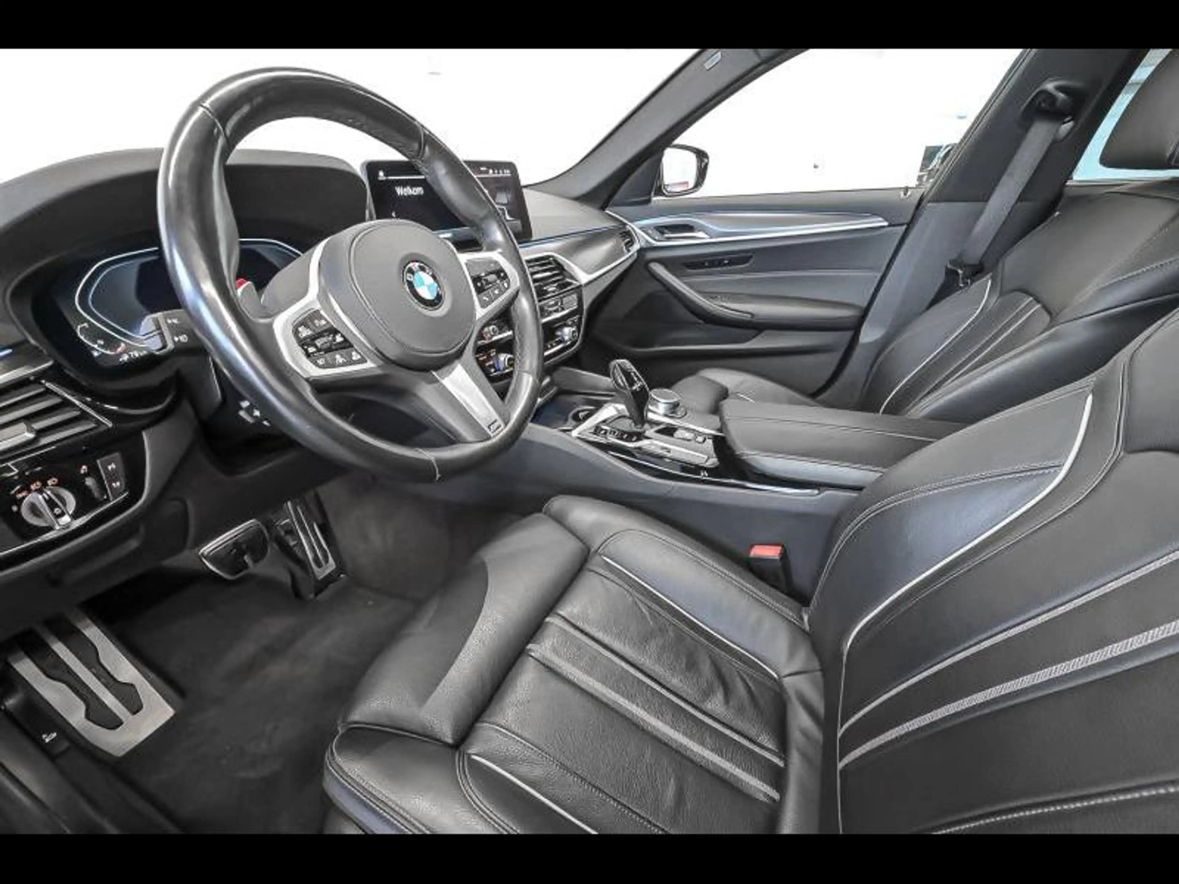 BMW 545 e xDrive Berline/M-Sport/Laser/HUD/360/Pano — photo 6