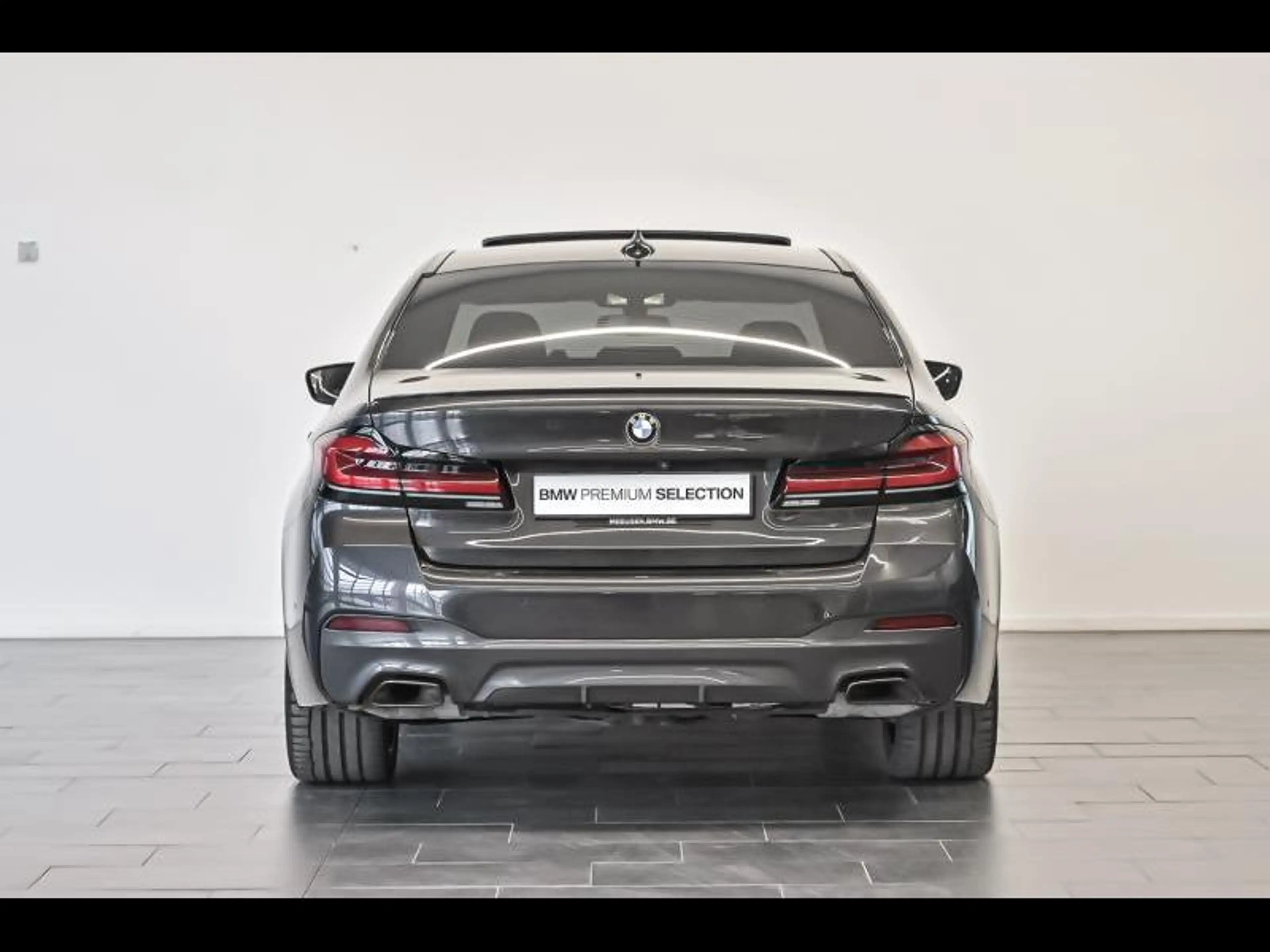 BMW 545 e xDrive Berline/M-Sport/Laser/HUD/360/Pano — photo 4