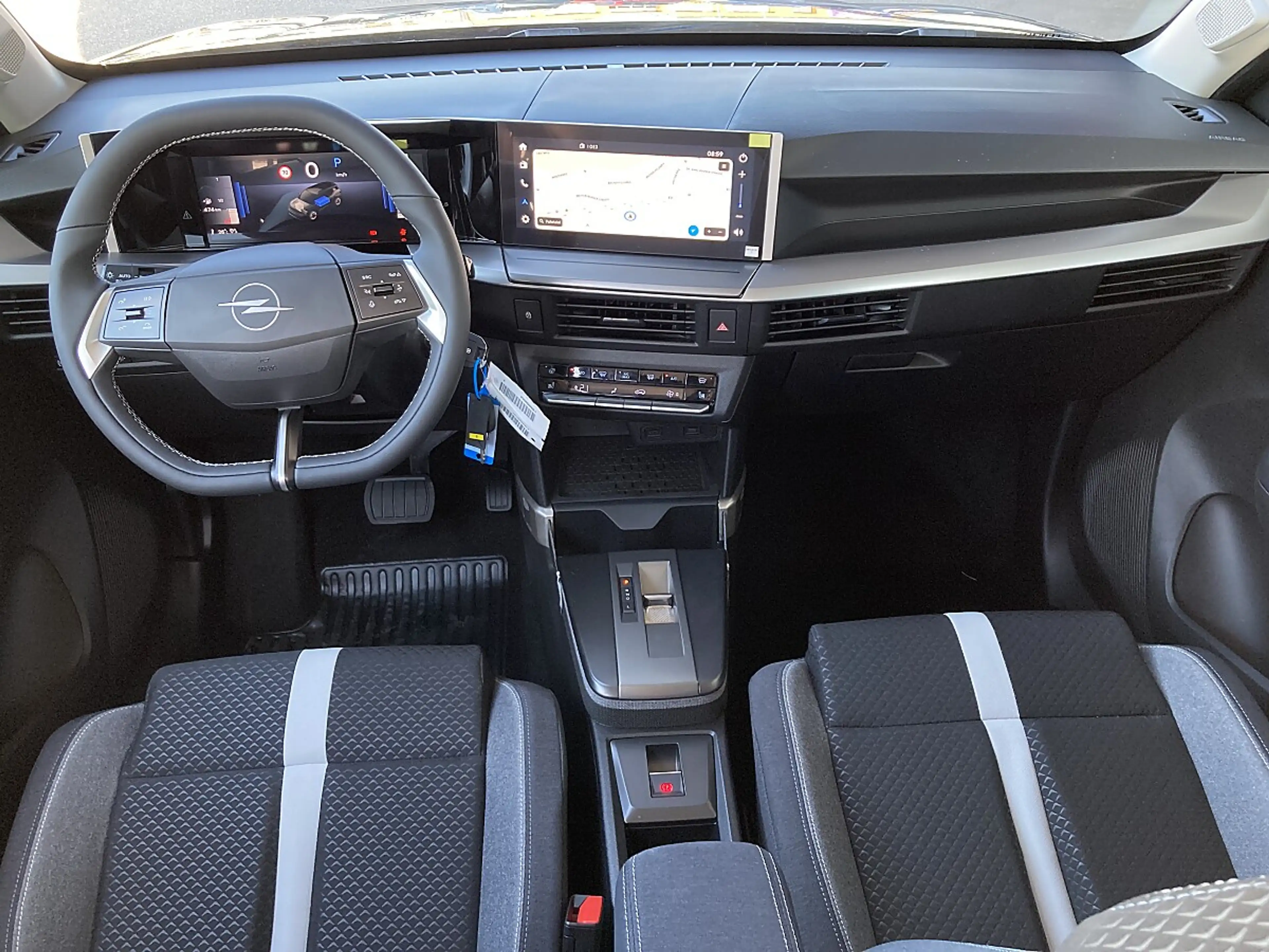 Opel Frontera 1.2 Mild-Hybrid Edition — photo 11