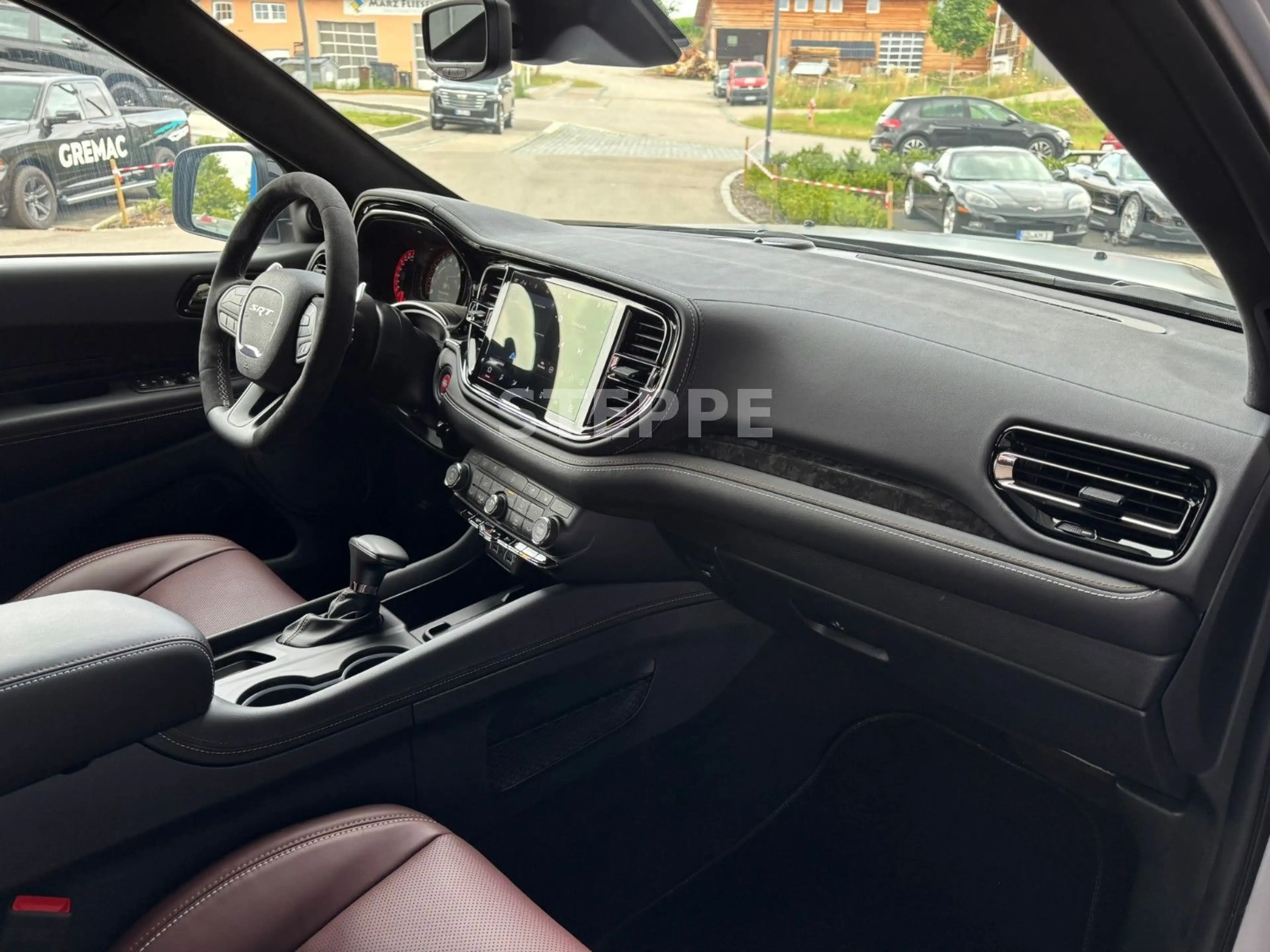 Dodge Durango SRT Hellcat 6,2 V8 Silver Bullet — photo 11
