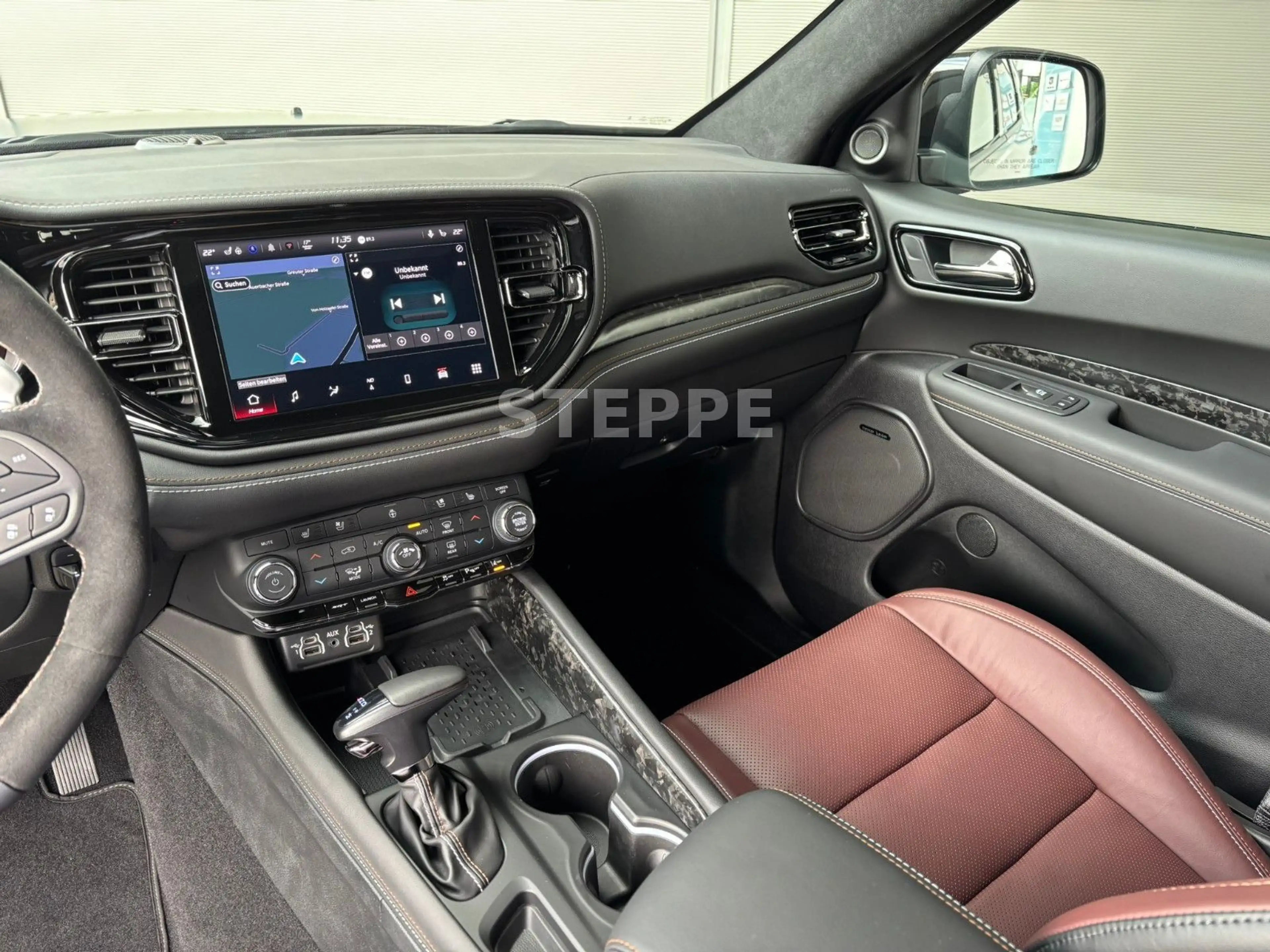 Dodge Durango SRT Hellcat 6,2 V8 Silver Bullet — photo 13