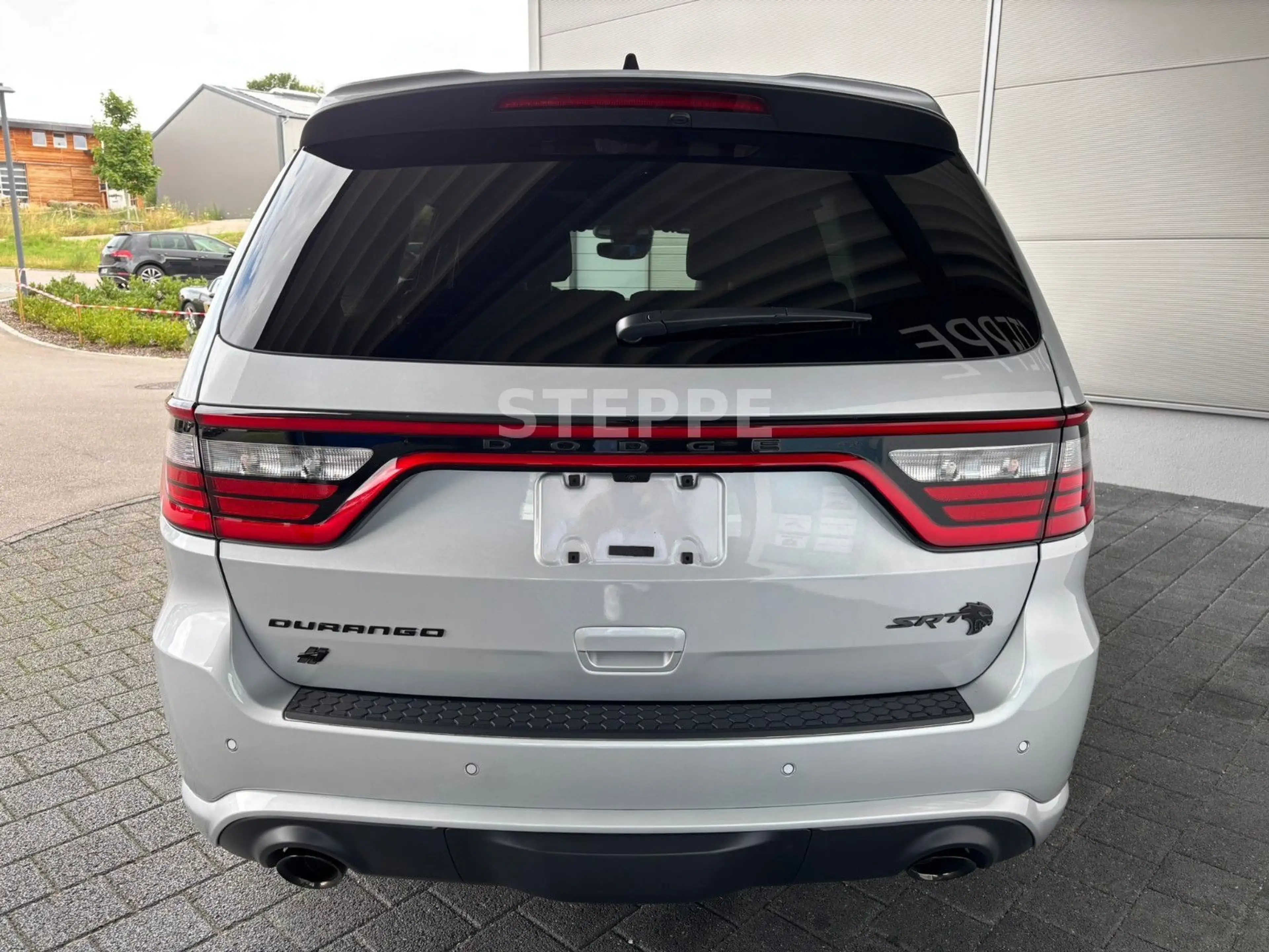 Dodge Durango SRT Hellcat 6,2 V8 Silver Bullet — photo 5