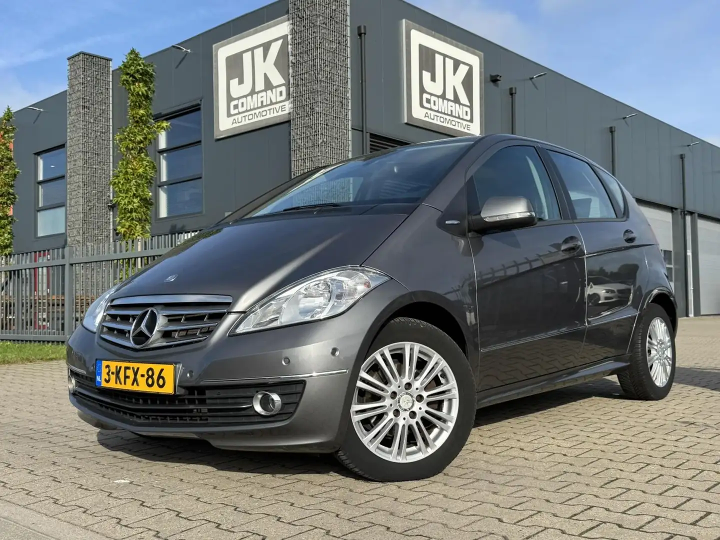 Mercedes-Benz A 160 Elegance | Stoelverw | PDC | Dealer onderhouden | Grijs - 2