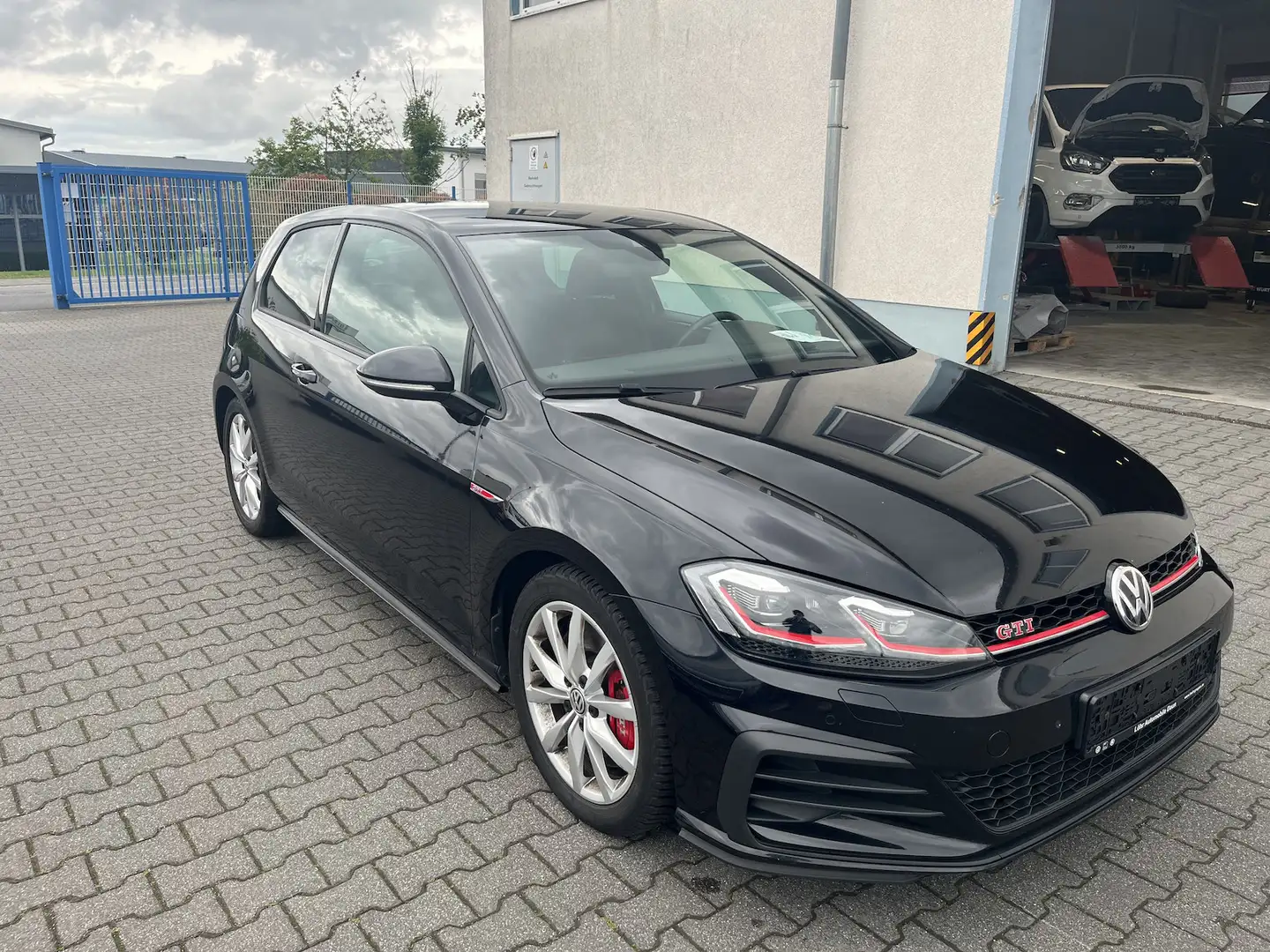 Volkswagen Golf GTI Start-Stopp 2.0 Benzin, EU6, Automatik Noir - 2