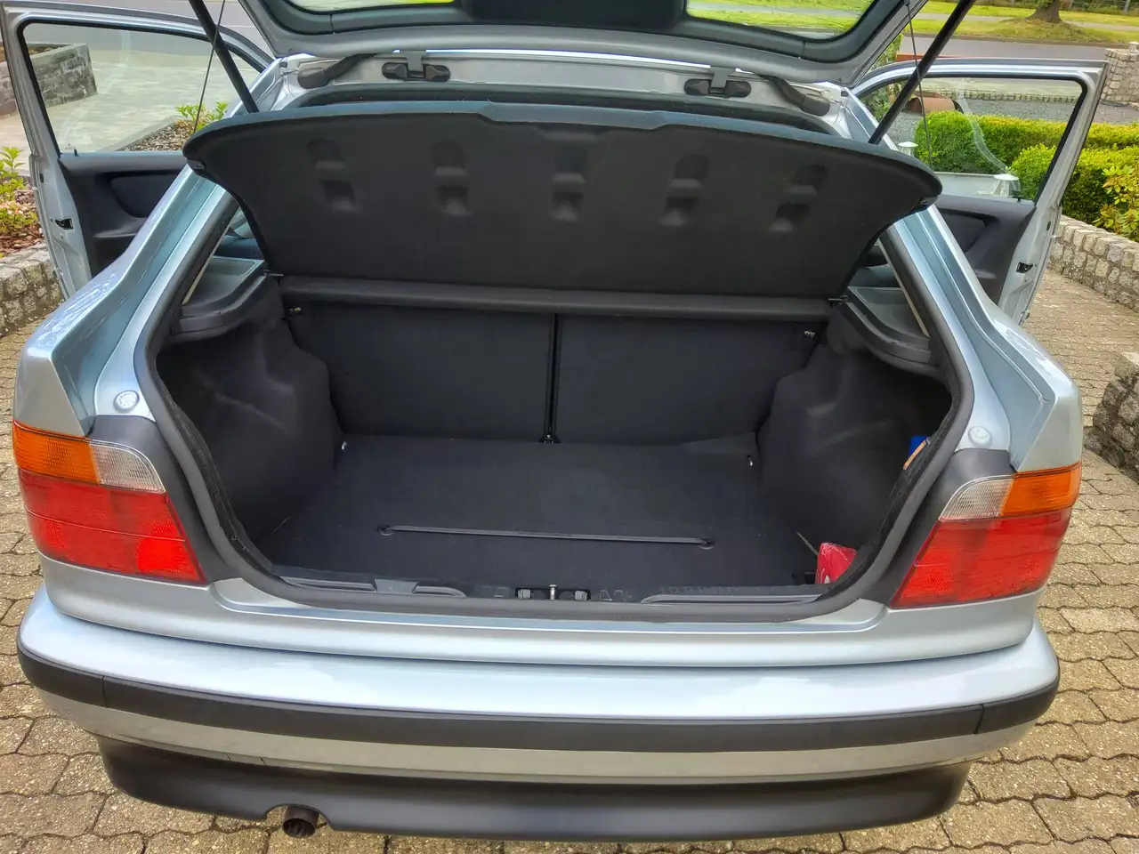 BMW 316I Comfort Edition, foto 3