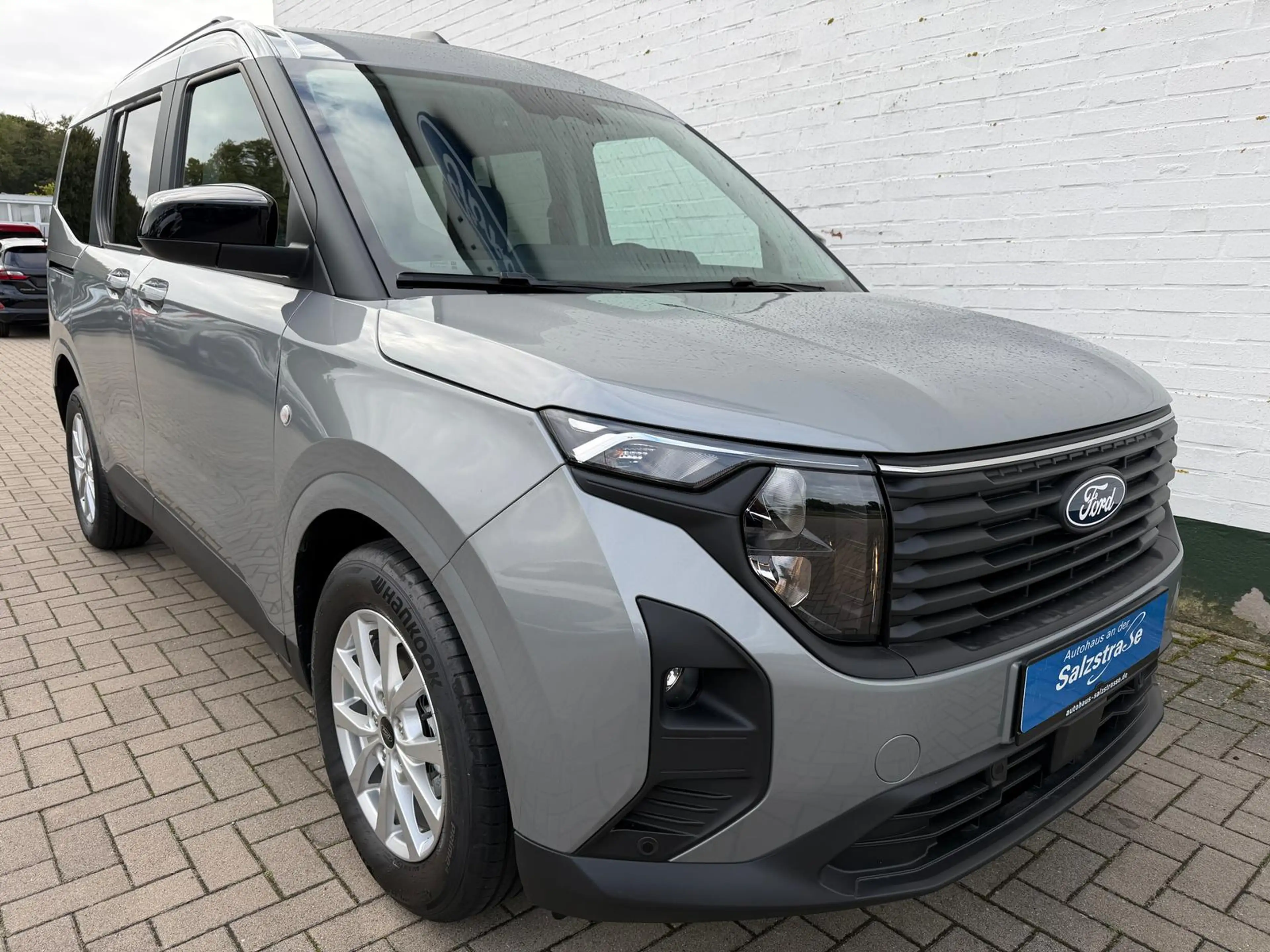 Ford Tourneo Courier TITANIUM Autom.*WiPa*FGS* — photo 5